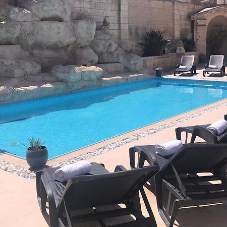 Velver Mansion, Malta - Luxury Villa With Pool Нашшар Экстерьер фото